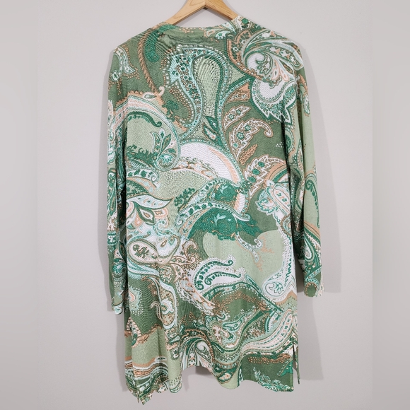 ❌SOLD❌Chicos two-Piece Paisley Set- Everyday Cardigan and Sweater Tank - Picture 3 of 7